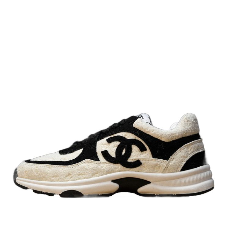 Low-Top Sneaker 'White & Black Suede'