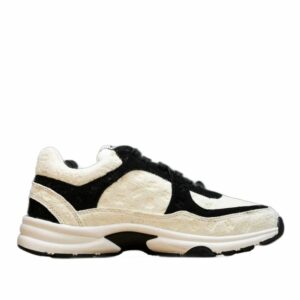Low-Top Sneaker ‘White & Black Suede’