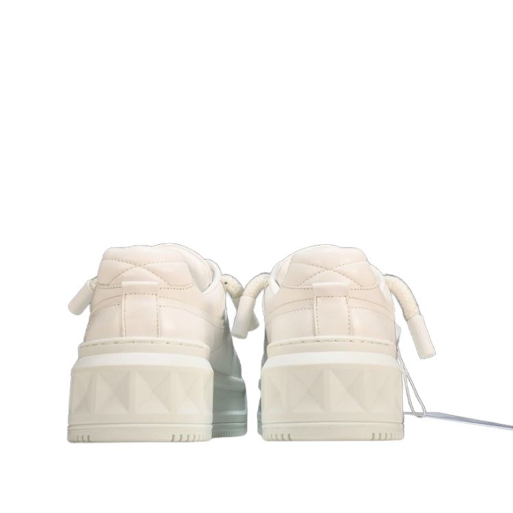 One Stud XL 'Beige' - Image 2