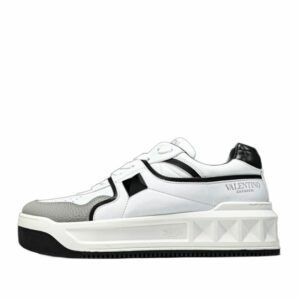 One Stud XL ‘White Black Grey’