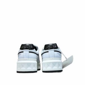 One Stud XL ‘White Black Grey’