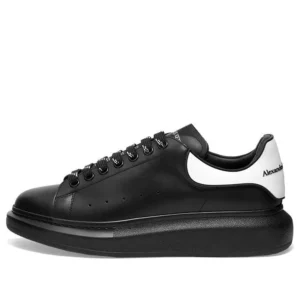 Oversized Sneaker ‘Black White’