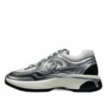 Runner 'Metallic Silver Grey'