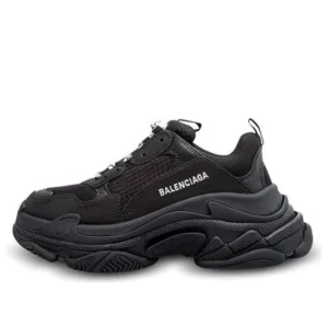 Triple S ‘Black’