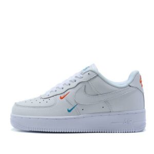 Air Force 1 ’07 Essential ‘Summit White Solar Red’