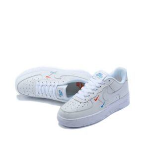 Air Force 1 ’07 Essential ‘Summit White Solar Red’