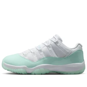 Air Jordan 11 Low ‘Igloo’