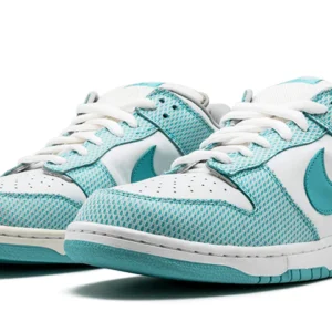 Dunk Low Premium ‘High Hair’