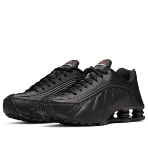 Shox R4 ‘Black’