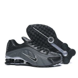 Shox R4 ‘Black Iron Grey’