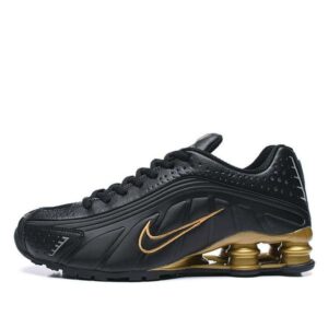 Shox R4 ‘Black Metallic Gold’